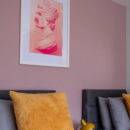 Ultimate Glam, Vintage Central Pad. Cool 70S Bar. Bournemouth Luaran gambar